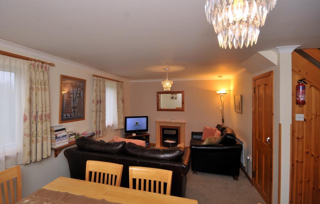 Tarven Self Catering Cottages Portree Extérieur photo